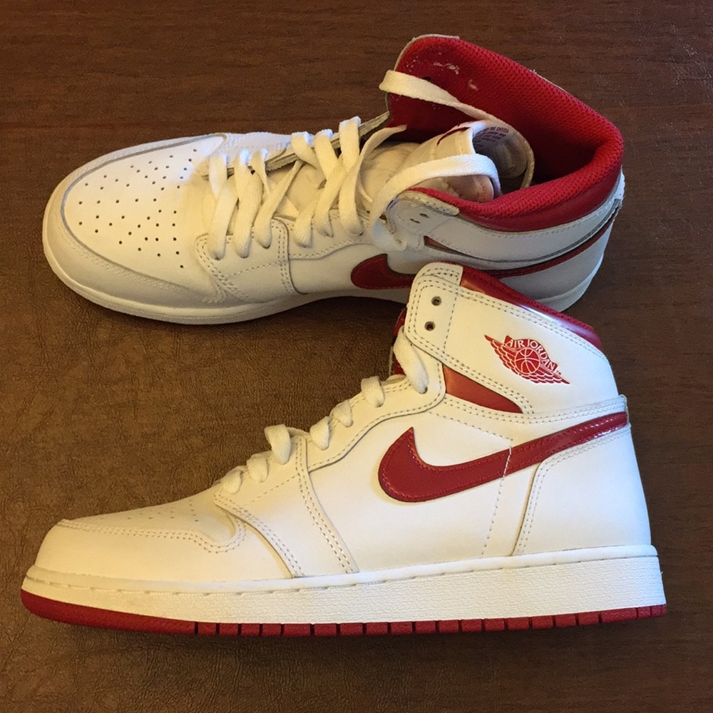 Nike “Air Jordan” size 7 Youth